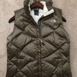 North face puffer vest